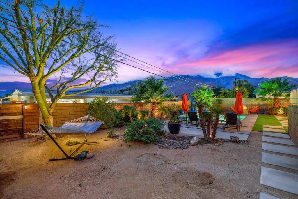 Casita Cerritos - Luxurious Modern Retreat In Palm Springs Villa Exterior photo